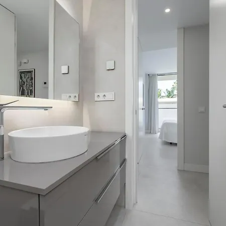 Apartament The Edge - Beachfront 2 Bedroom